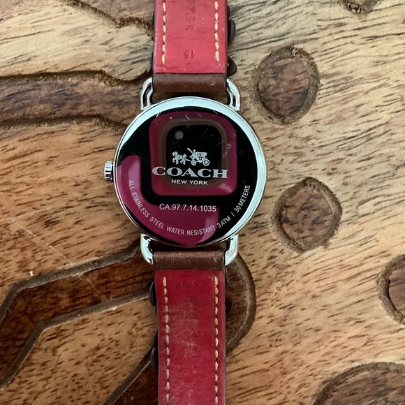 Coach Watch - Picture 6 of 6